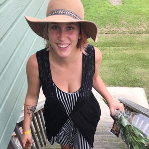 Meet your Posher, Adri